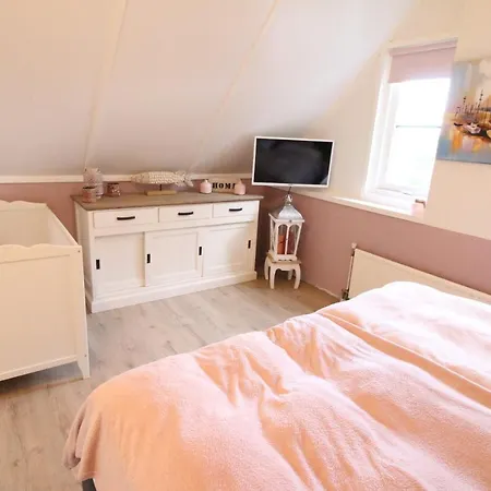 Holiday home Strandperle 83 Julianadorp