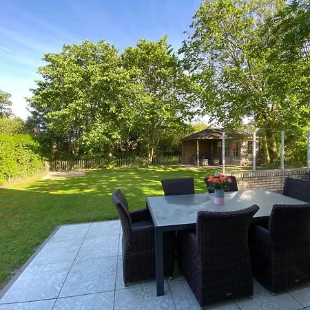 Дом отдыха Strandperle 83 Юлианадорп